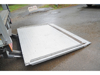 いすゞエルフアルミウイング小型（2t・3t）[写真14]