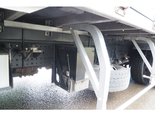 いすゞエルフアルミウイング小型（2t・3t）[写真22]