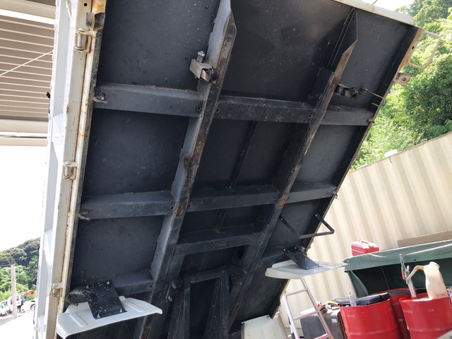 いすゞエルフダンプ小型（2t・3t）[写真17]