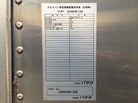 三菱ふそうキャンターアルミバン小型（2t・3t）[写真17]