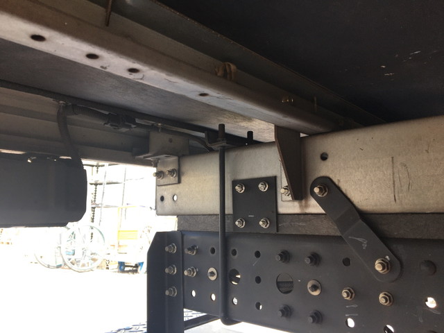 三菱ふそうキャンターアルミバン小型（2t・3t）[写真23]