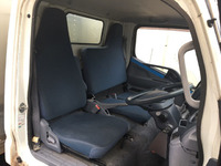 三菱ふそうキャンターアルミバン小型（2t・3t）[写真30]