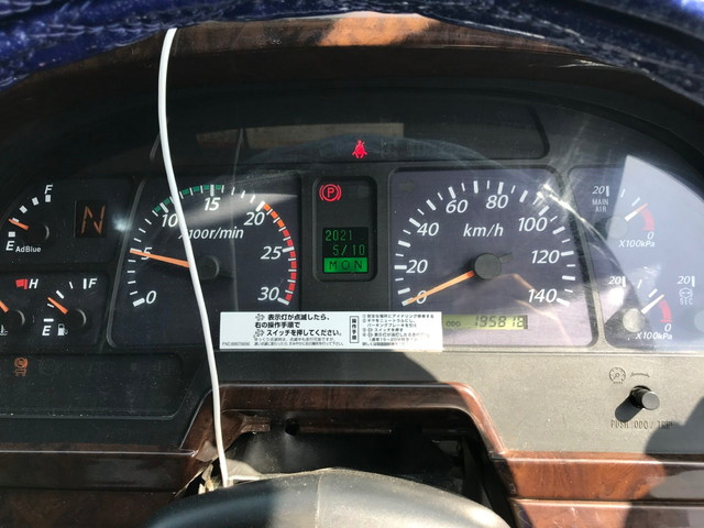 いすゞギガトレーラーヘッド（トラクターヘッド）大型（10t）[写真16]