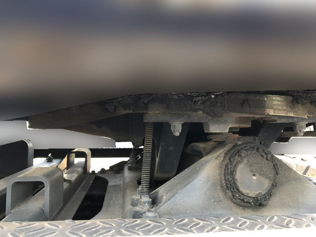 いすゞギガトレーラーヘッド（トラクターヘッド）大型（10t）[写真08]