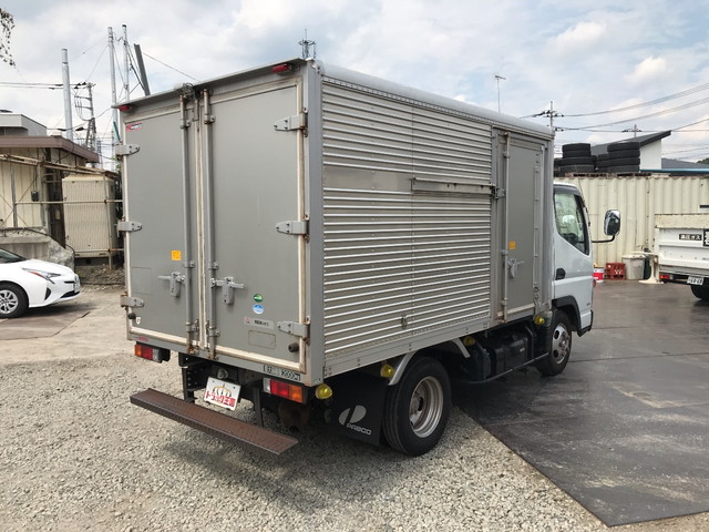 三菱ふそうキャンターアルミバン小型（2t・3t）[写真02]