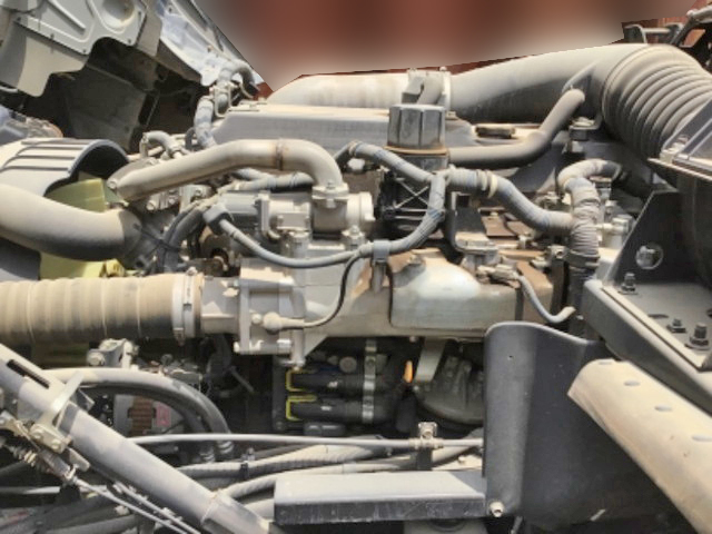 UDトラックスクオンアームロール大型（10t）[写真23]