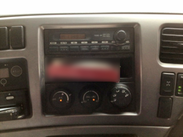 UDトラックスクオンアームロール大型（10t）[写真29]