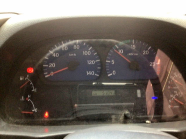 UDトラックスクオンアームロール大型（10t）[写真30]