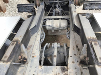 UDトラックスクオンアームロール大型（10t）[写真09]