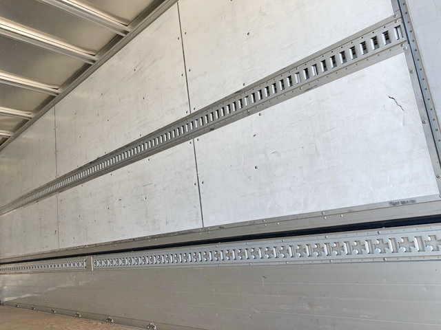 三菱ふそうファイターアルミウイング中型（4t）[写真15]