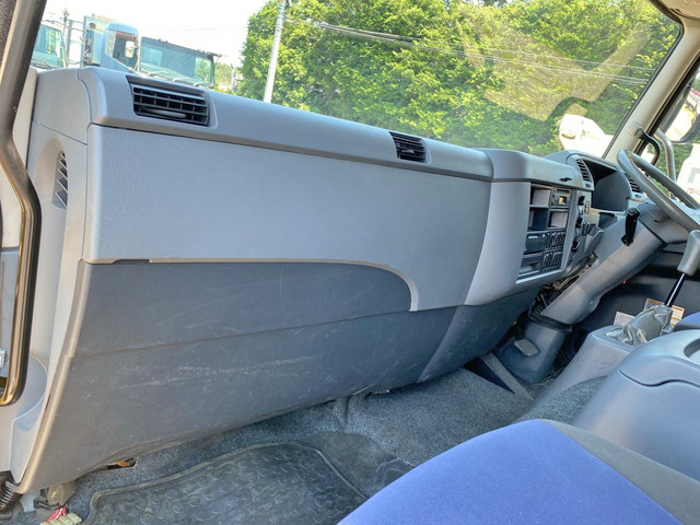 三菱ふそうファイターアルミウイング中型（4t）[写真31]