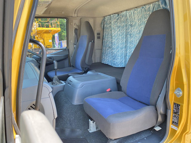 三菱ふそうファイターアルミウイング中型（4t）[写真32]