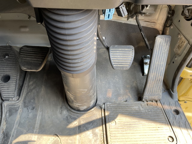 いすゞギガクレーン5段大型（10t）[写真33]