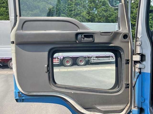 いすゞフォワードパッカー車（塵芥車）中型（4t）[写真27]