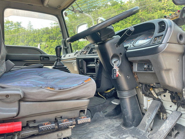 いすゞフォワードパッカー車（塵芥車）中型（4t）[写真33]