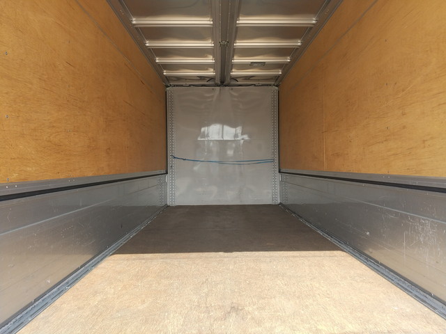 いすゞエルフアルミウイング小型（2t・3t）[写真11]