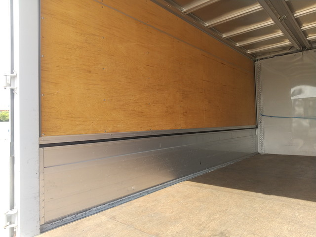 いすゞエルフアルミウイング小型（2t・3t）[写真12]