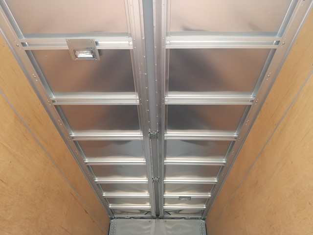 いすゞエルフアルミウイング小型（2t・3t）[写真14]