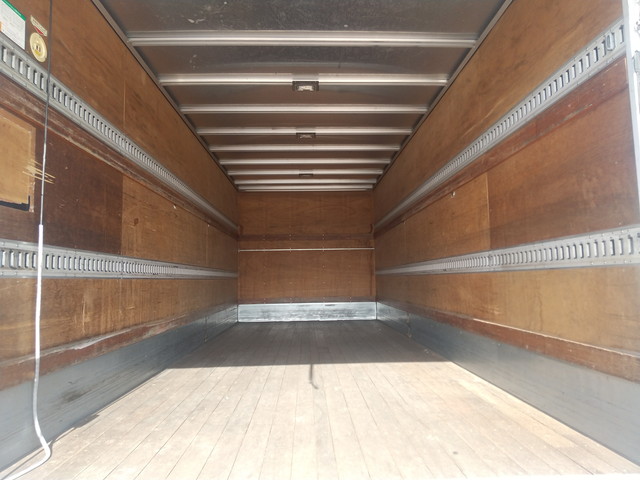 いすゞフォワードアルミバン中型（4t）[写真13]