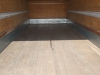 いすゞフォワードアルミバン中型（4t）[写真17]