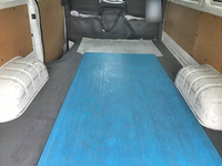 トヨタハイエースバン小型（2t・3t）[写真06]