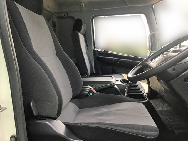 日野レンジャーアルミウイング中型（4t）[写真14]