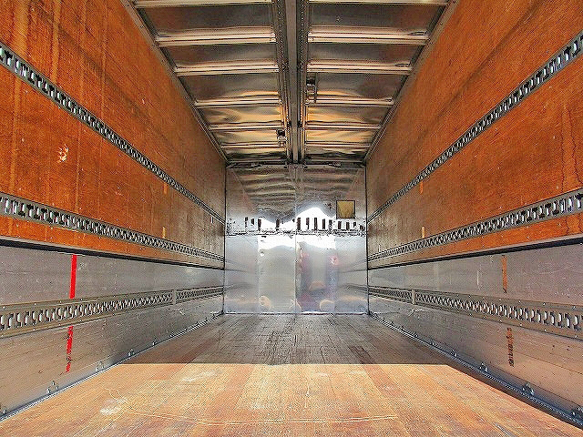 日野レンジャーアルミウイング中型（4t）[写真08]