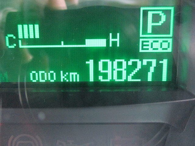 三菱ふそうキャンター平ボディ小型（2t・3t）[写真12]