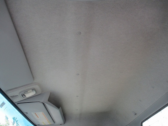 三菱ふそうキャンター平ボディ小型（2t・3t）[写真14]