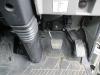 三菱ふそうキャンター平ボディ小型（2t・3t）[写真07]