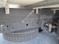 いすゞエルフアルミバン小型（2t・3t）[写真10]