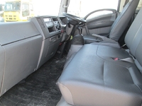 いすゞエルフアルミバン小型（2t・3t）[写真19]