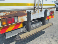 いすゞエルフアルミバン小型（2t・3t）[写真24]