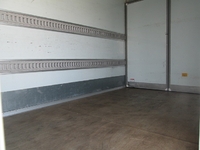 いすゞエルフアルミバン小型（2t・3t）[写真09]