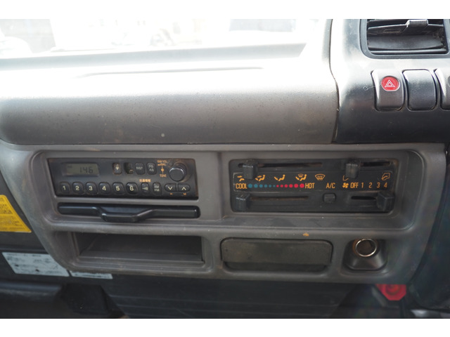 いすゞエルフダンプ小型（2t・3t）[写真30]