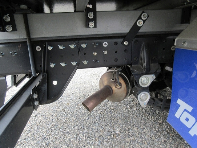 三菱ふそうキャンター冷凍車（冷蔵車）小型（2t・3t）[写真09]