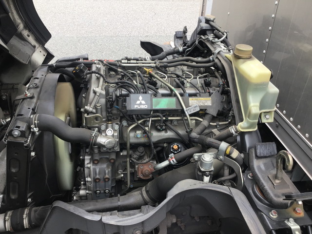 三菱ふそうキャンターアルミバン小型（2t・3t）[写真14]