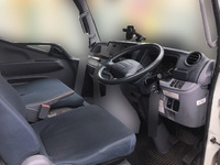 三菱ふそうキャンターアルミバン小型（2t・3t）[写真18]