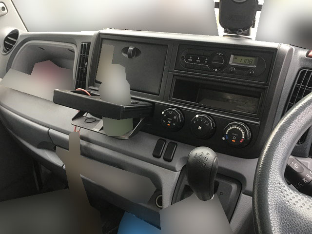 三菱ふそうキャンターアルミバン小型（2t・3t）[写真21]