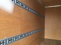 三菱ふそうキャンターアルミバン小型（2t・3t）[写真06]