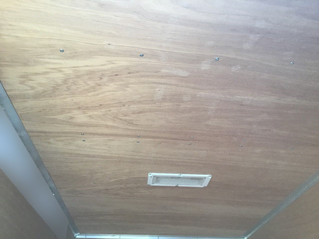 三菱ふそうキャンターアルミバン小型（2t・3t）[写真09]