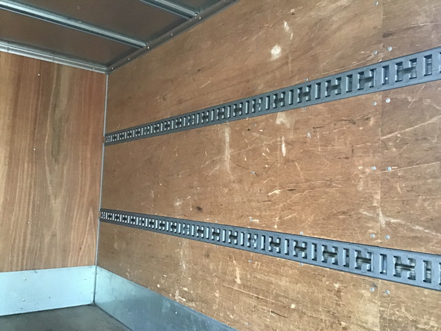 三菱ふそうキャンターアルミバン小型（2t・3t）[写真06]