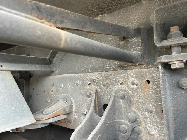 三菱ふそうファイターパッカー車（塵芥車）中型（4t）[写真18]