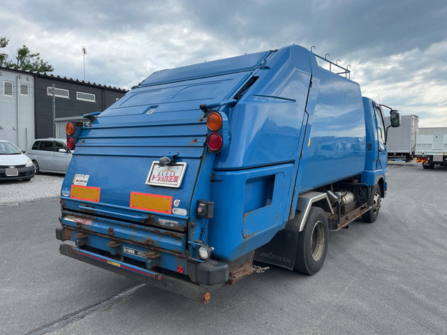 三菱ふそうファイターパッカー車（塵芥車）中型（4t）[写真02]