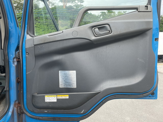 三菱ふそうファイターパッカー車（塵芥車）中型（4t）[写真26]