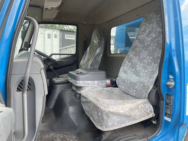 三菱ふそうファイターパッカー車（塵芥車）中型（4t）[写真27]