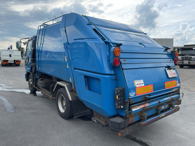 三菱ふそうファイターパッカー車（塵芥車）中型（4t）[写真04]