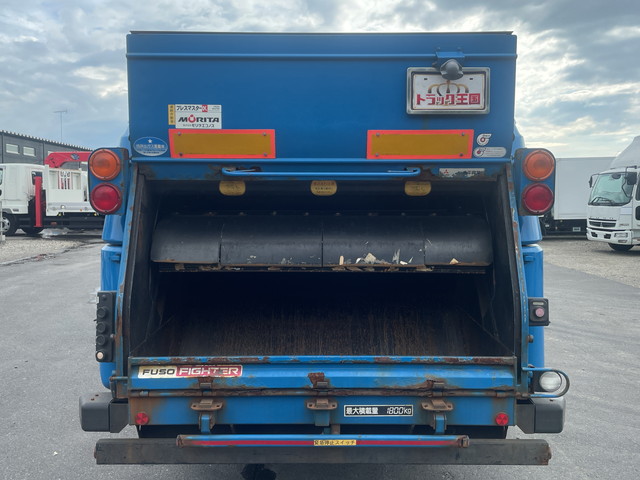 三菱ふそうファイターパッカー車（塵芥車）中型（4t）[写真09]