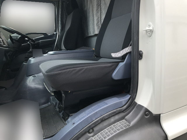 日野レンジャー冷凍車（冷蔵車）増トン（6t・8t）[写真30]