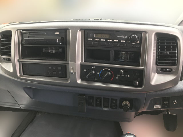 日野レンジャー冷凍車（冷蔵車）増トン（6t・8t）[写真36]